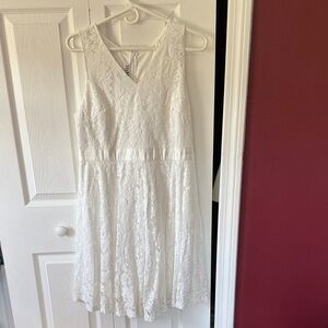 JJ's House Classic White Dress